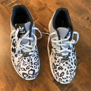 Adidas Girls tennis shoes